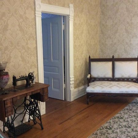 Grand Avenue Bed And Breakfast Картедж Екстер'єр фото