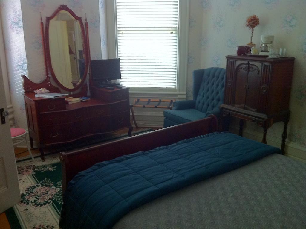 Grand Avenue Bed And Breakfast Картедж Номер фото
