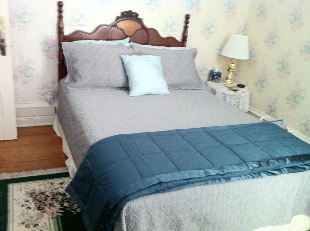Grand Avenue Bed And Breakfast Картедж Екстер'єр фото