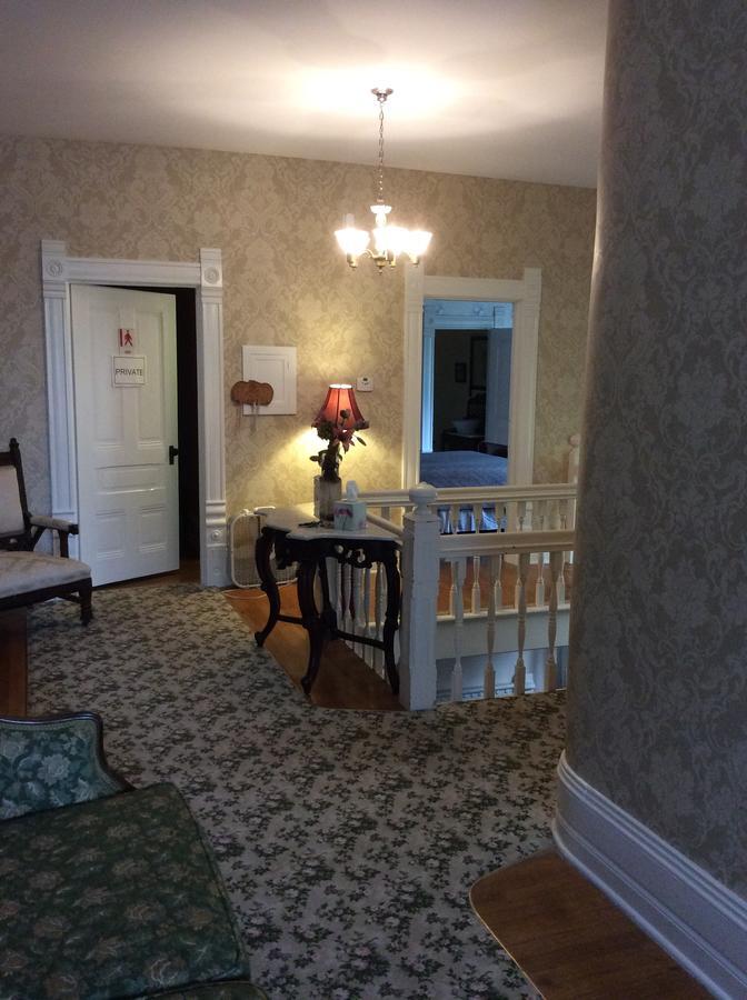 Grand Avenue Bed And Breakfast Картедж Екстер'єр фото