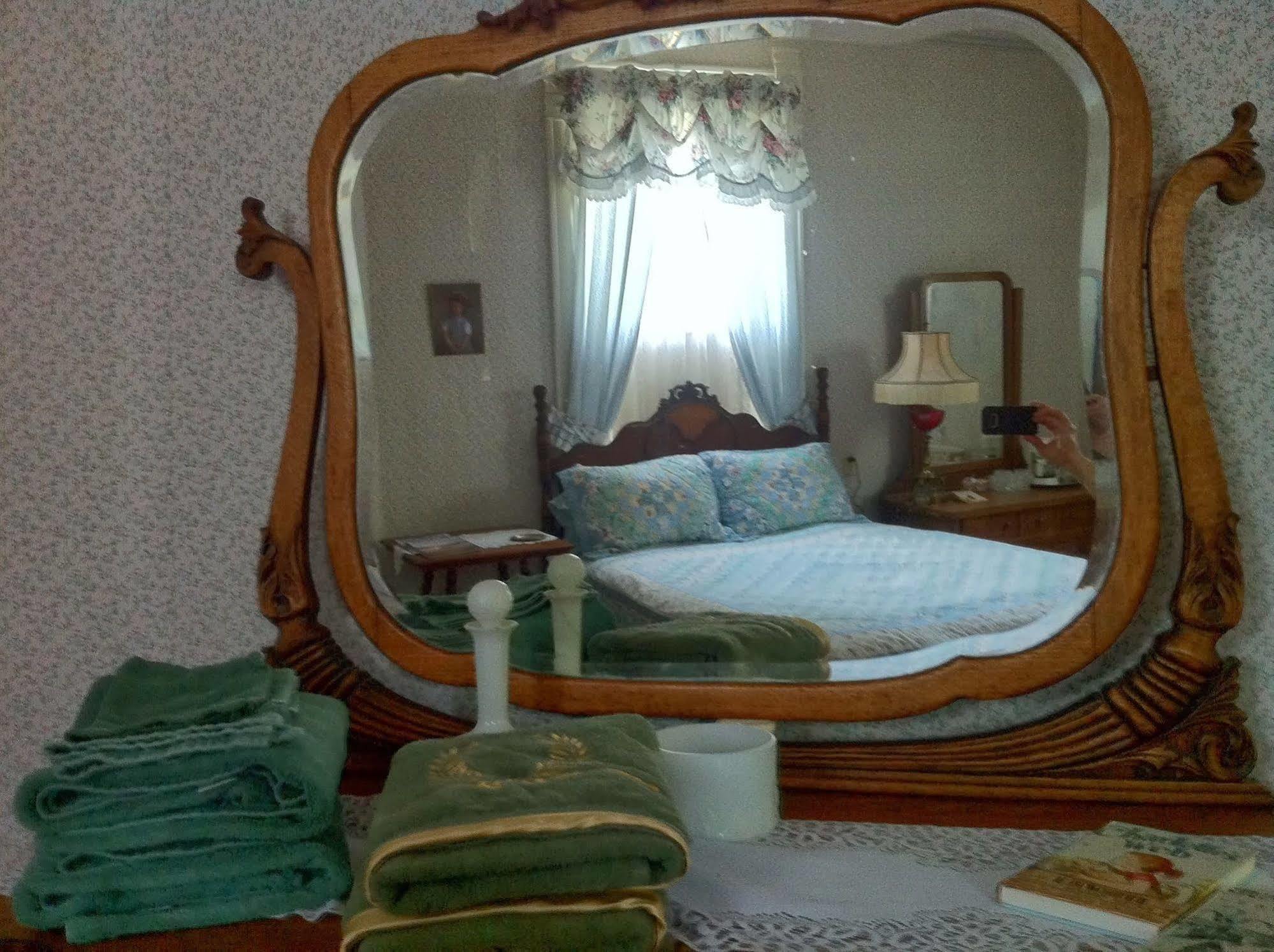 Grand Avenue Bed And Breakfast Картедж Екстер'єр фото